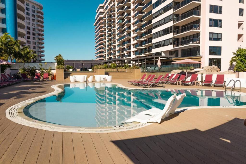 3 Bedroom Apt Ocean-Front Resort The Alexander Miami Beach Buitenkant foto